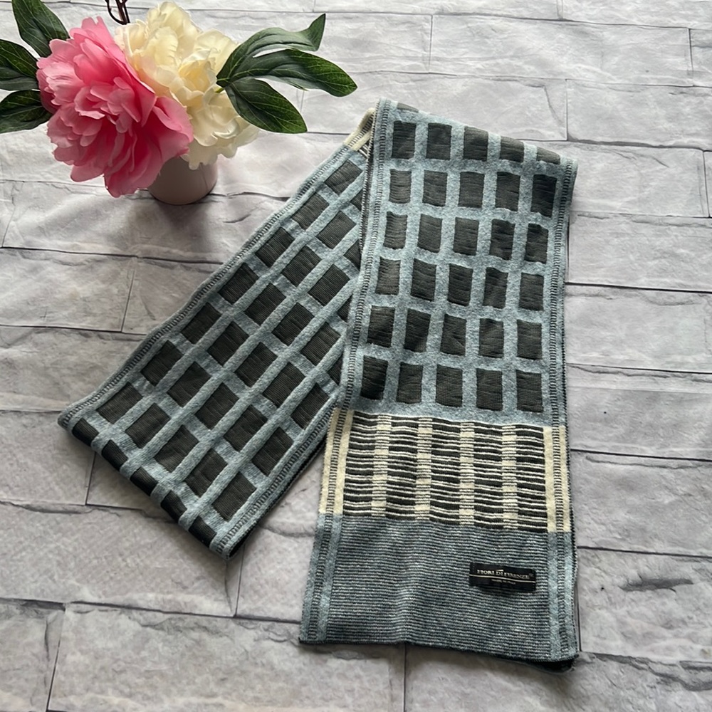 Fiori Difirenze wool scarf one size